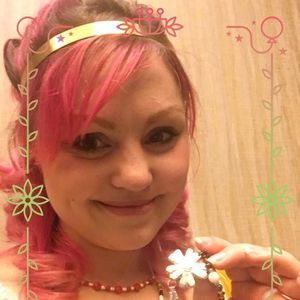 Meet your Posher, Chloe